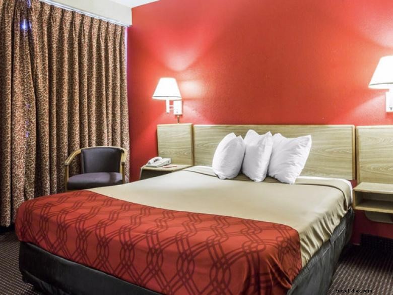 Econo Lodge Atlanta Airport North – Affordable Comfort Near the Airport