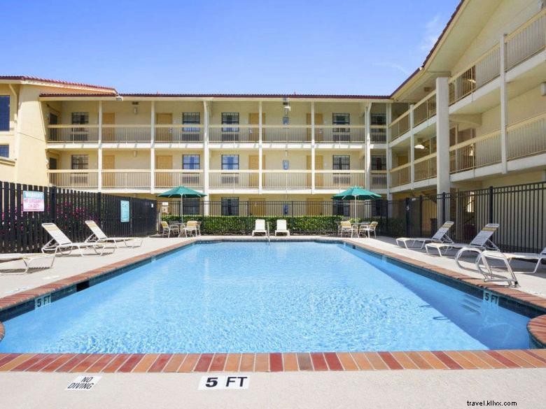 Baymont by Wyndham Marietta – Comfortable & Convenient North Atlanta Hotel