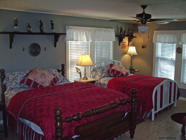 The Inn at Folkston: Charming Southern B&B with Historic Flair