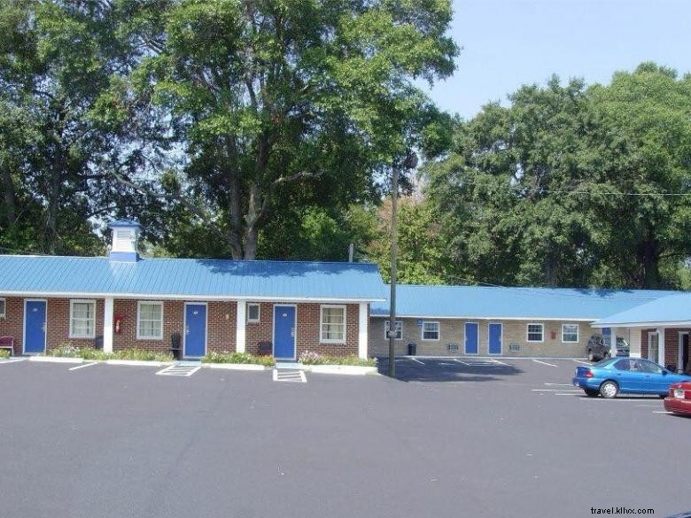 Stiles Inn: Premier Comfort in Statesboro, GA