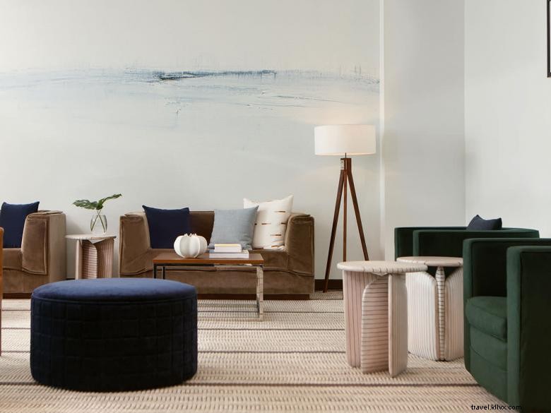 Experience Luxury at Kimpton Overland Hotel – Where Comfort Meets Style