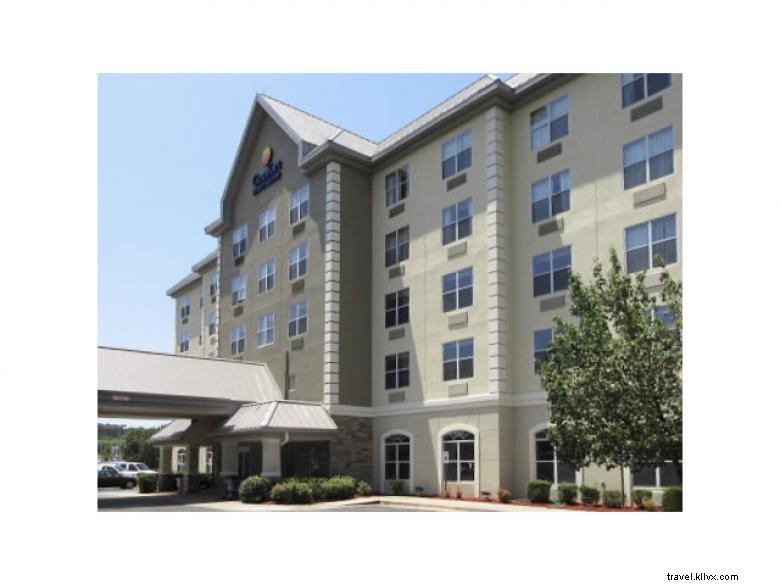 Comfort Inn & Suites – Comfortable Stay Near Six Flags in Lithia Springs, GA
