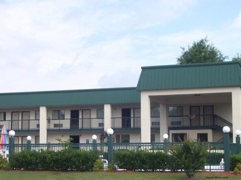 Western Motel Thomasville - Luxury Rooms & Free Wi-Fi in Scenic Southwest Georgia