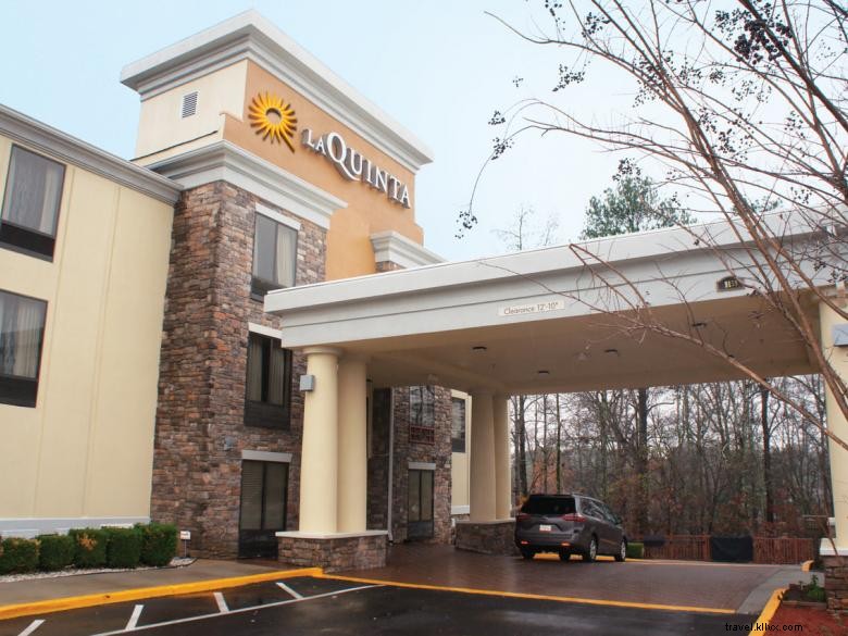 La Quinta Inn & Suites Covington – Comfort & Convenience in Historic Heartland