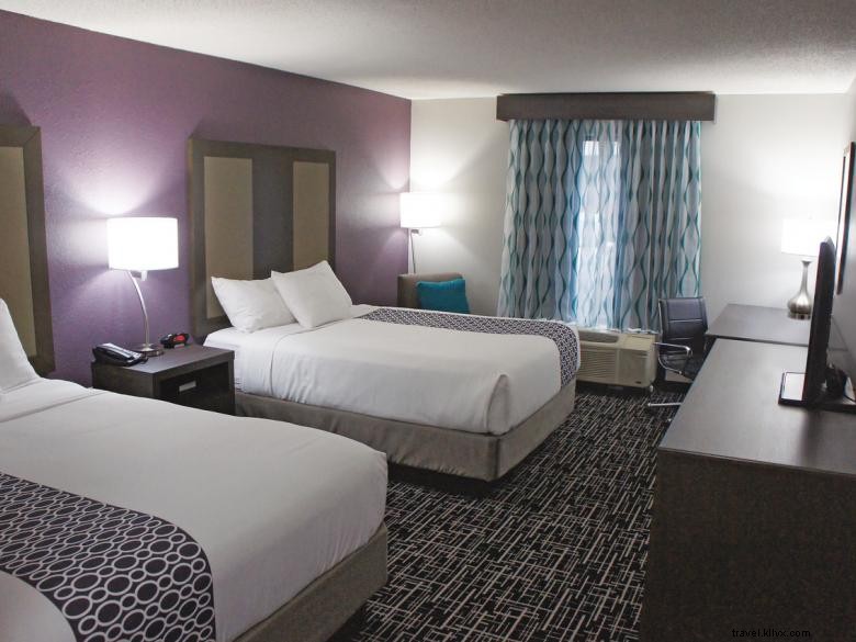 La Quinta Inn & Suites Covington – Comfort & Convenience in Historic Heartland