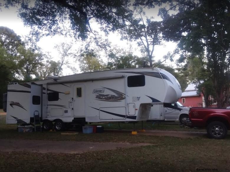 Andersonville RV Park – Scenic Comfort Near Civil War Village