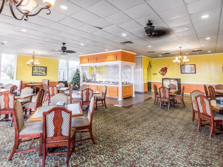 Comfortable Econo Lodge Near Fort Stewart – Affordable & Convenient