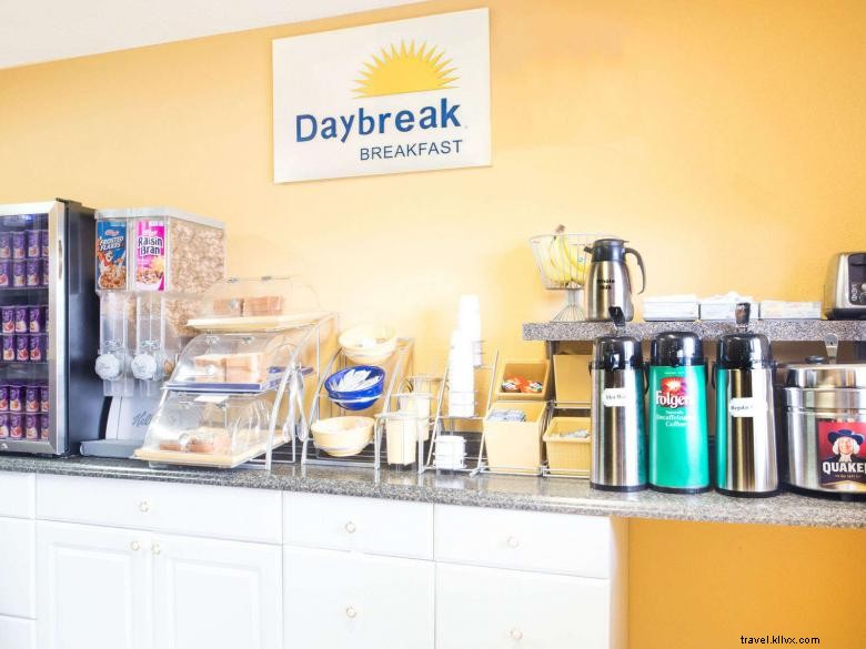 Days Inn by Wyndham Camilla – Comfortable Stay in Scenic Southwest Georgia