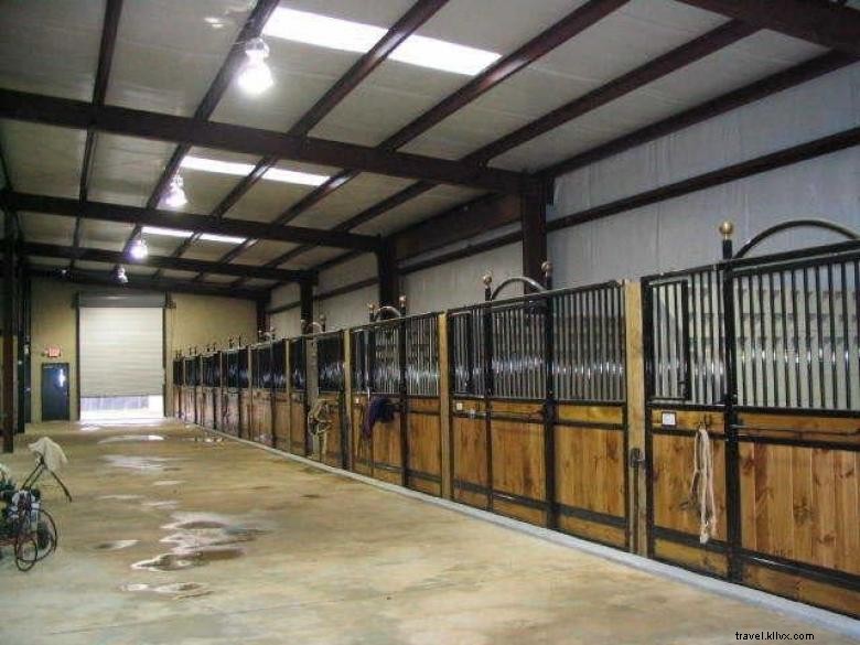 Discover Grove River Ranch: Tranquil Trails & Lush Mountain Laurel