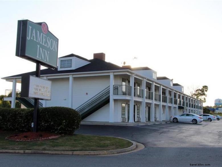 Jameson Inn – Your Premier Getaway in Perry
