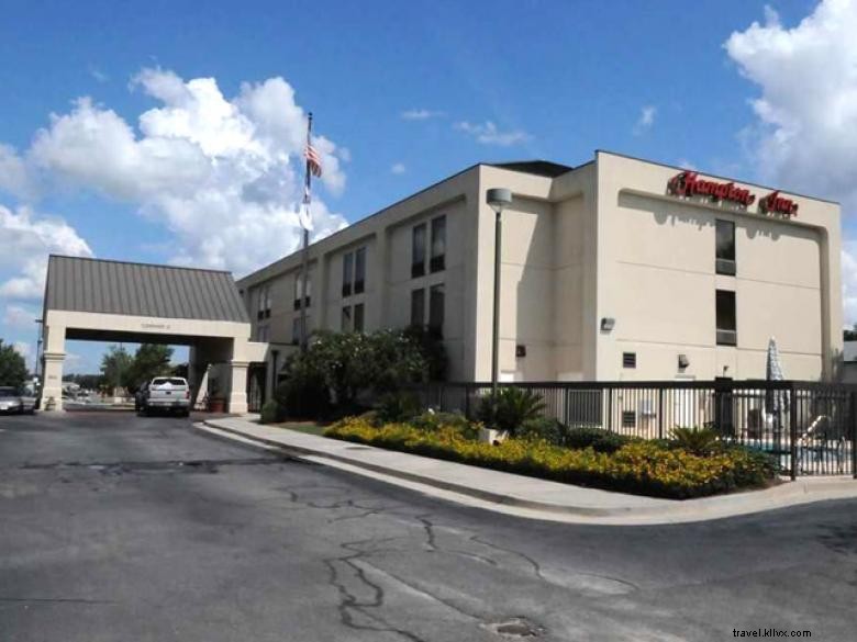Experience Elegant Southern Hospitality at Hampton Inn Douglas