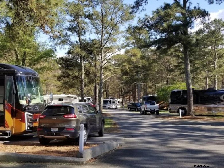 Allatoona Landing Marina & Resort – Premier Waterfront Retreat