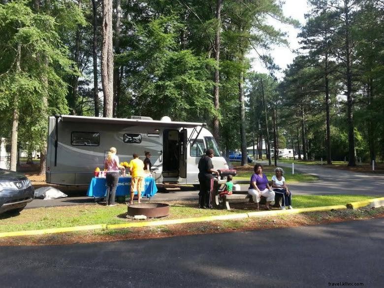 Allatoona Landing Marina & Resort – Premier Waterfront Retreat