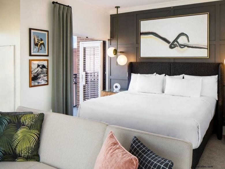 Experience Luxury at Andaz Savannah – Your Ultimate Retreat