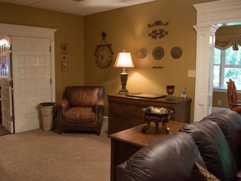 Racers Retreat Bed & Breakfast – Cozy Historic Stay