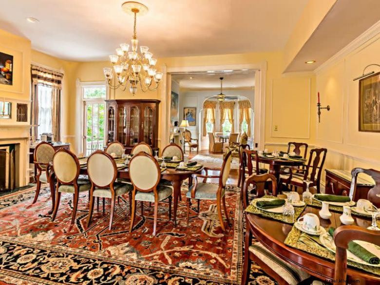 Amethyst Garden Bed & Breakfast – Tranquil Luxury Retreat