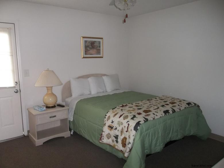 Douglas Inn & Suites – Premium Comfort & Modern Amenities