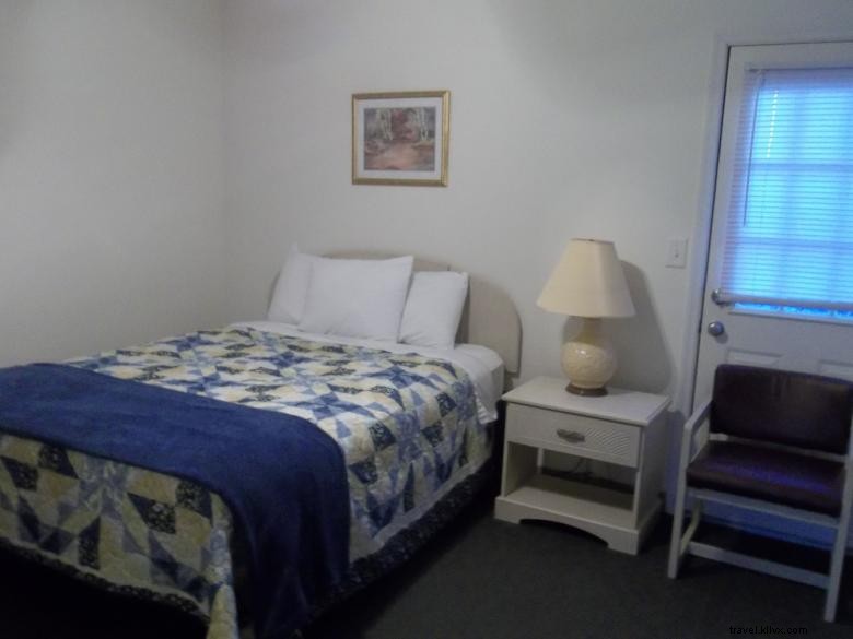Douglas Inn & Suites – Premium Comfort & Modern Amenities