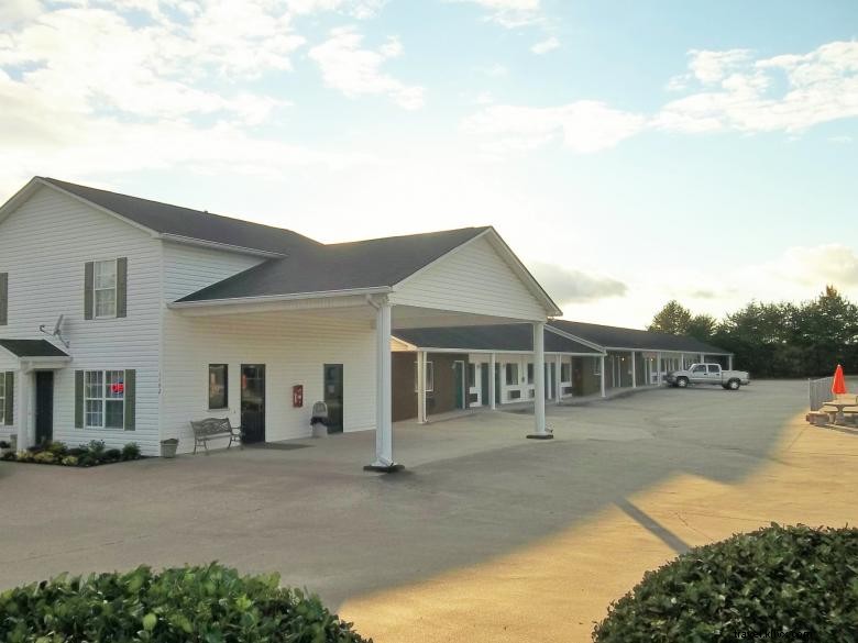 Douglas Inn & Suites – Premium Comfort & Modern Amenities