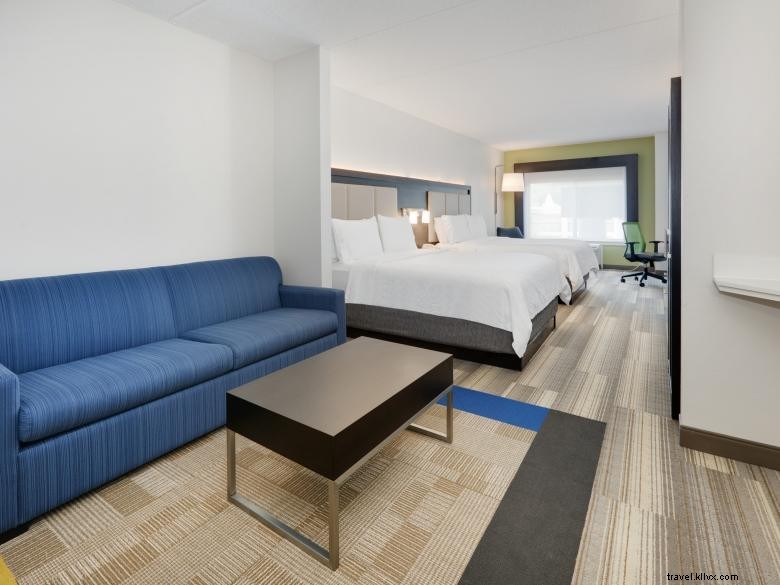 Holiday Inn Express & Suites Dublin – Modern Comfort & Convenient Location