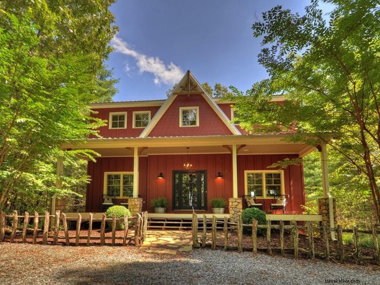 Drift Away Luxury Lodging: Premium Secluded Getaway