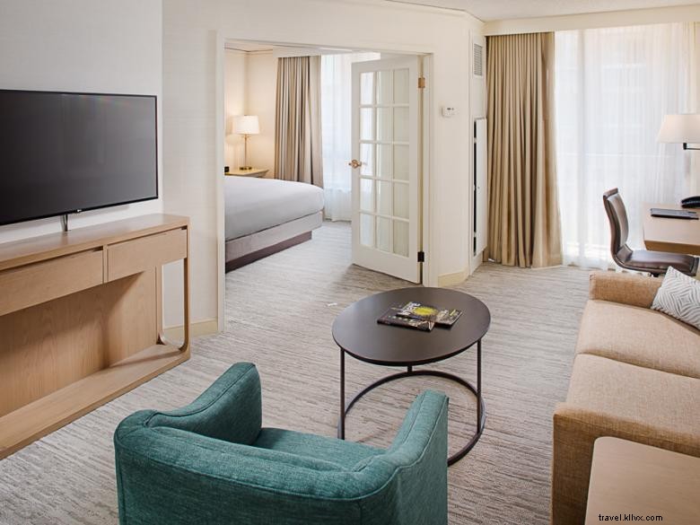 Hilton Atlanta Perimeter Suites – Luxury Comfort & Prime Location