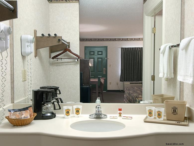 Super 8 by Wyndham – Comfortable Stay in Ft. Oglethorpe, GA & Chattanooga, TN