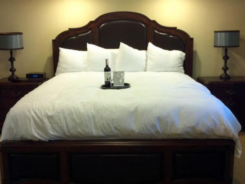 Smith House: Southern Elegance Meets Modern Design