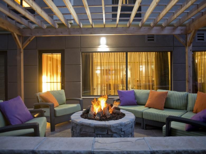 Experience Comfort & Convenience at Hampton Inn Cumming