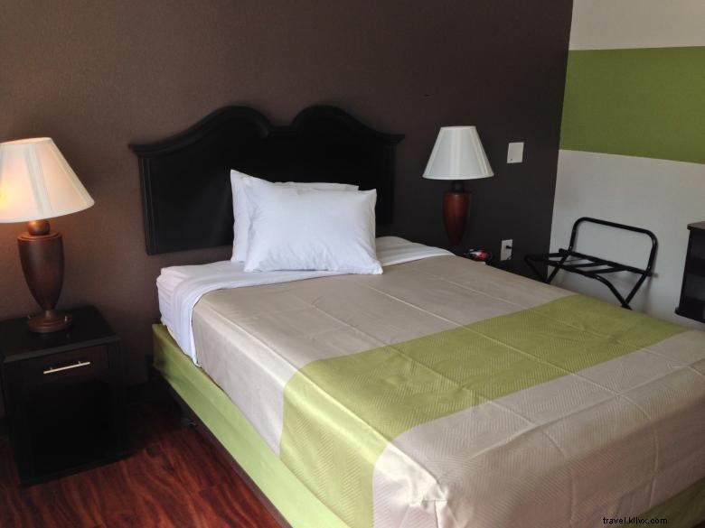 Studio 6 Skytop – Your Ideal Extended‑Stay Retreat in Rome, GA