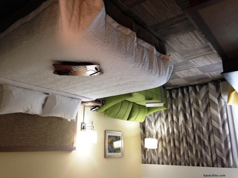 Hampton Inn Cartersville – Newly Renovated Comfort & Convenience