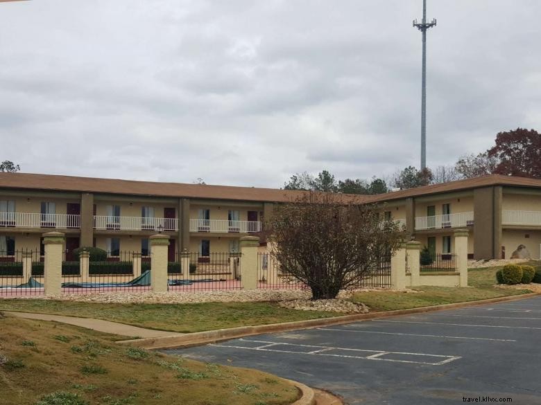 Travelodge Stockbridge – Comfortable & Convenient Atlanta South Hotel