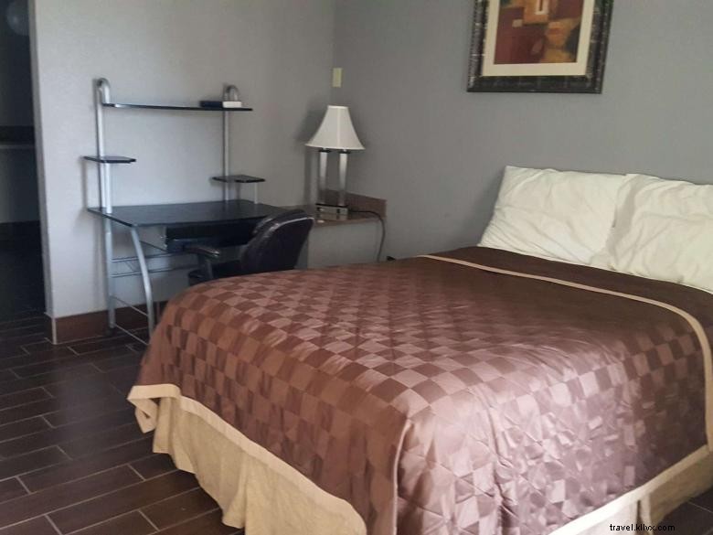 Travelodge Stockbridge – Comfortable & Convenient Atlanta South Hotel