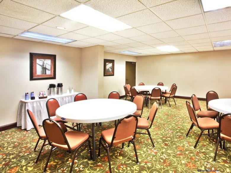 Holiday Inn Express Atlanta West – I‑20, Douglasville – Comfortable Stay & Convenient Access