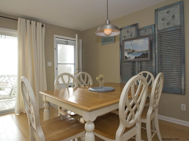 Luxury Oceanfront Condo on South Beach s Prestigious Strand