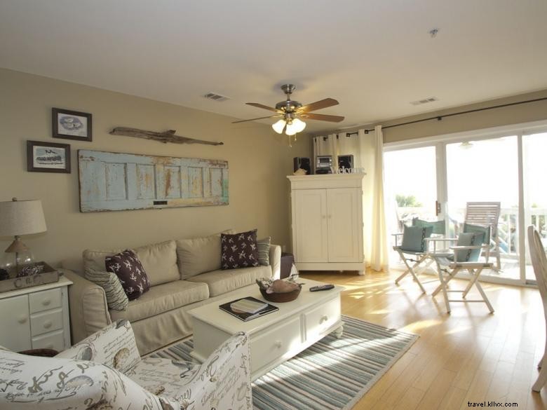 Luxury Oceanfront Condo on South Beach s Prestigious Strand