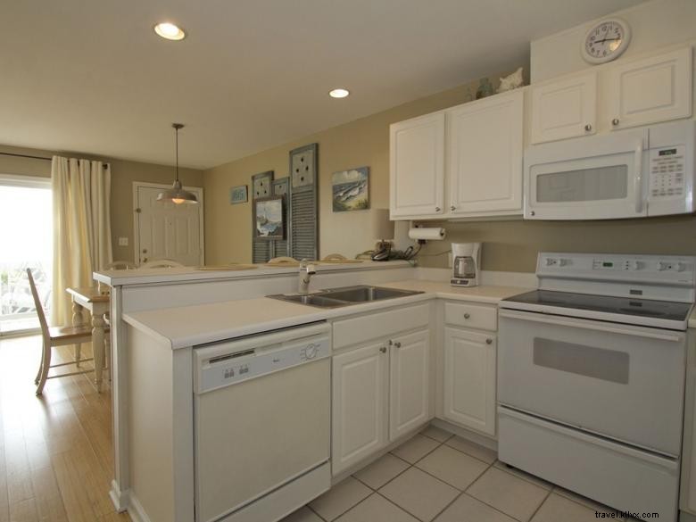 Luxury Oceanfront Condo on South Beach s Prestigious Strand