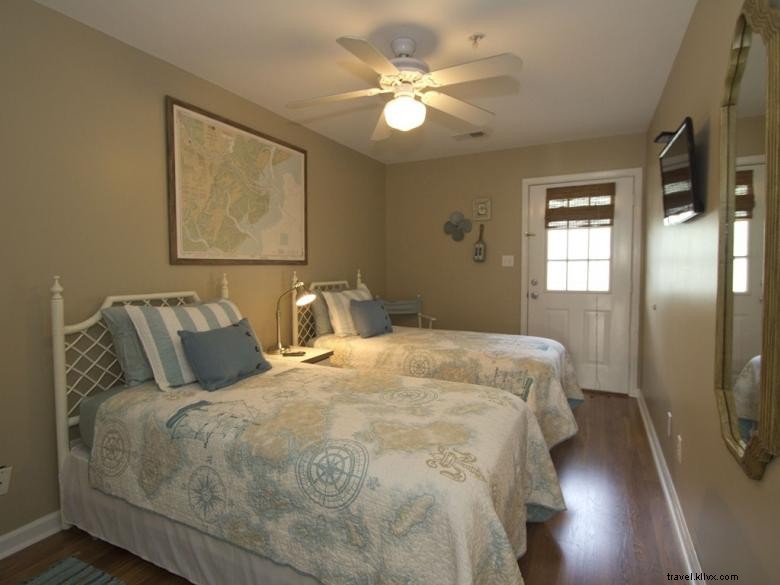 Luxury Oceanfront Condo on South Beach s Prestigious Strand