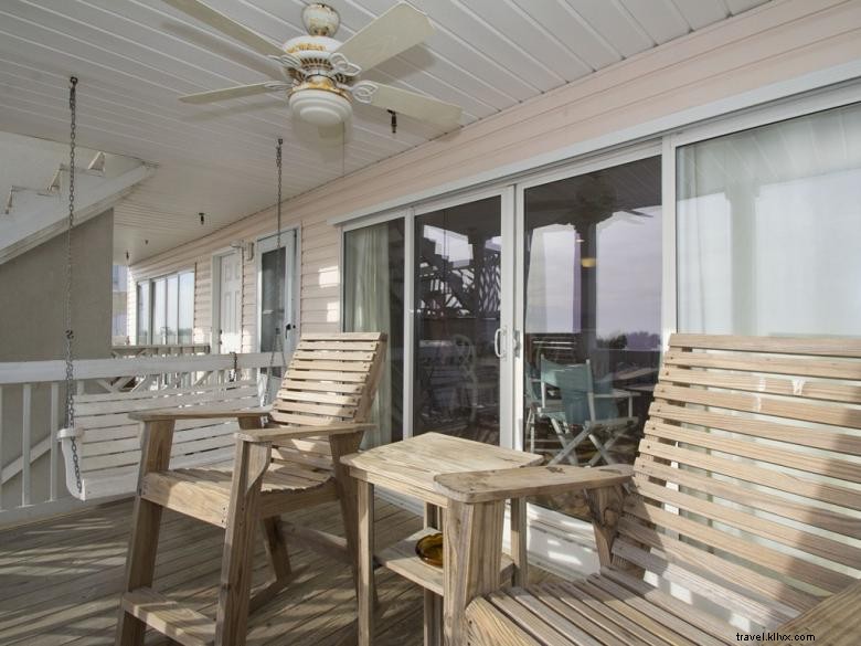 Luxury Oceanfront Condo on South Beach s Prestigious Strand