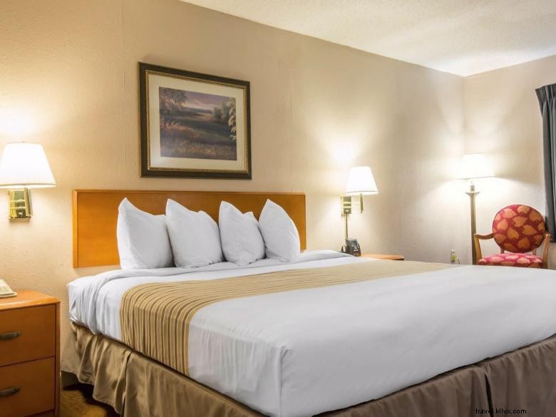 Econo Lodge Inn & Suites – Comfortable, Affordable Stay at Ft. Benning