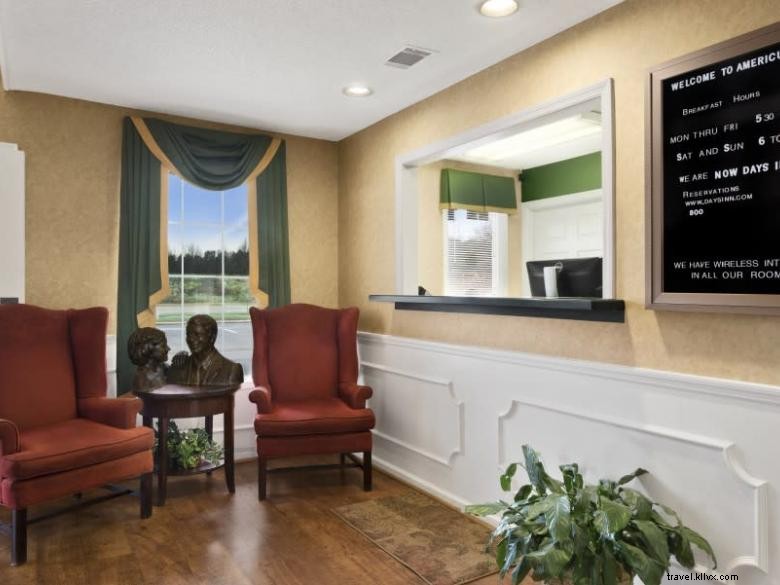 Days Inn by Wyndham Americus – Comfortable Stay & Modern Amenities