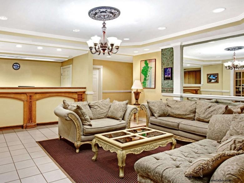 Days Inn by Wyndham Kingsland GA – Comfortable Coastal Georgia Stay