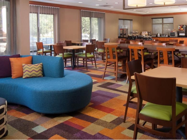Fairfield Inn & Suites by Marriott – Your Comfort Near Atlanta Airport South & Sullivan Road