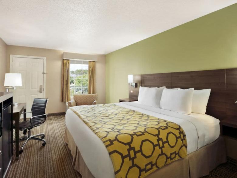 Baymont by Wyndham Kingsland: Comfortable, Convenient, & Affordable Stay