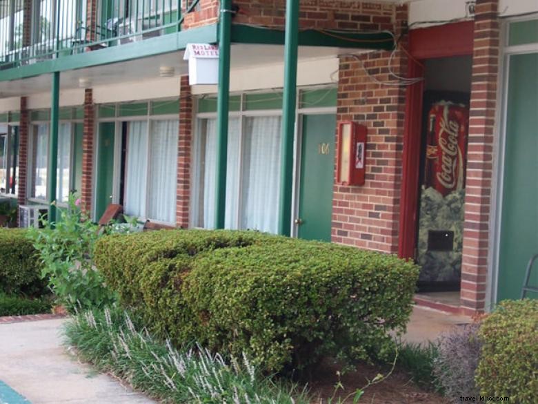 Red Land Motel – Cozy Southern Stay in Washington, GA