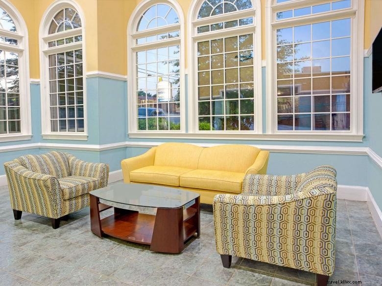 Stay at Super 8 by Wyndham – Acworth & Atlanta Area: Comfortable, Affordable Hotel