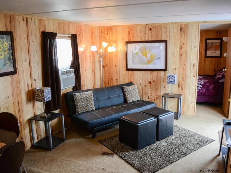 Happy Inn & Suites – Cozy & Convenient Accommodation