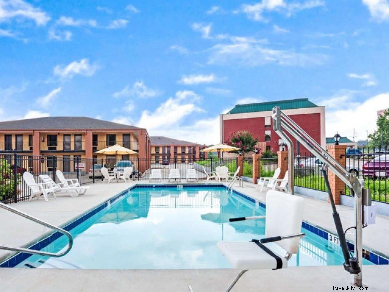 Comfortable Stay at Days Inn by Wyndham Douglasville – Atlanta, Fairburn Road