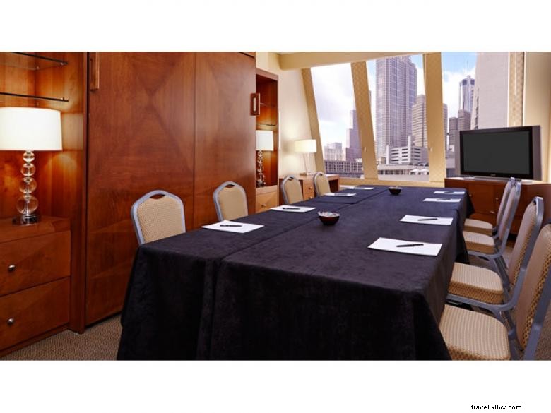 Hilton Atlanta – Premier Downtown Hotel Experience