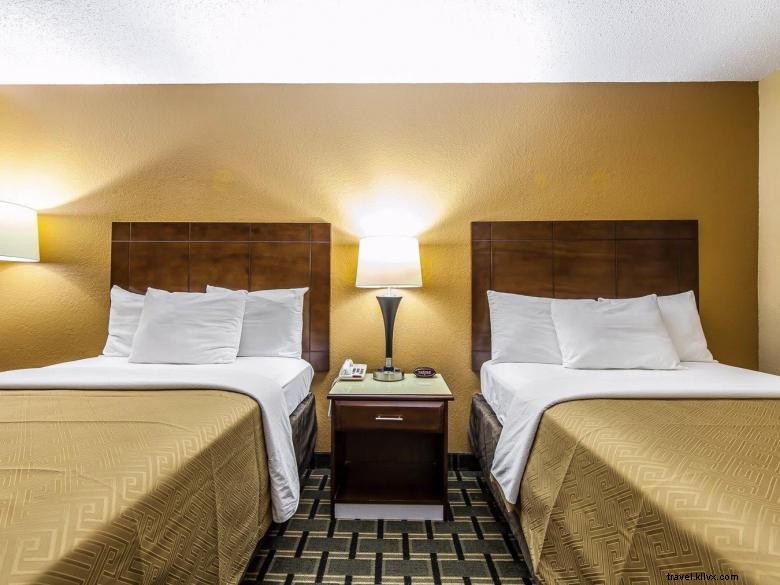 Econo Lodge Cartersville – Affordable Comfort & Convenience